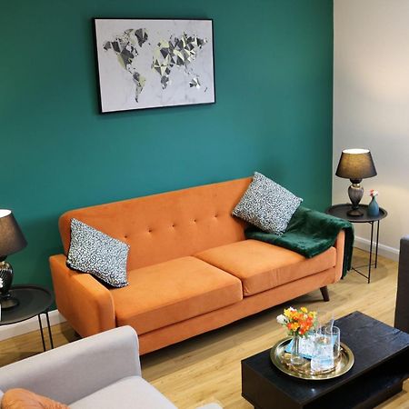 Rooms In Stylish House Milton Keynes Extérieur photo