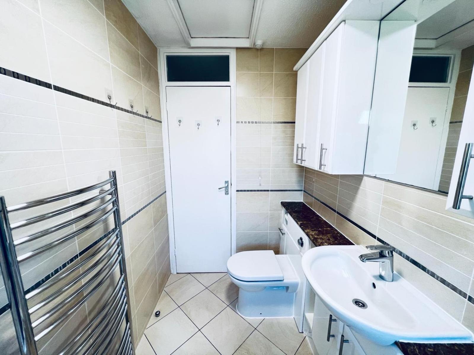 Rooms In Stylish House Milton Keynes Extérieur photo