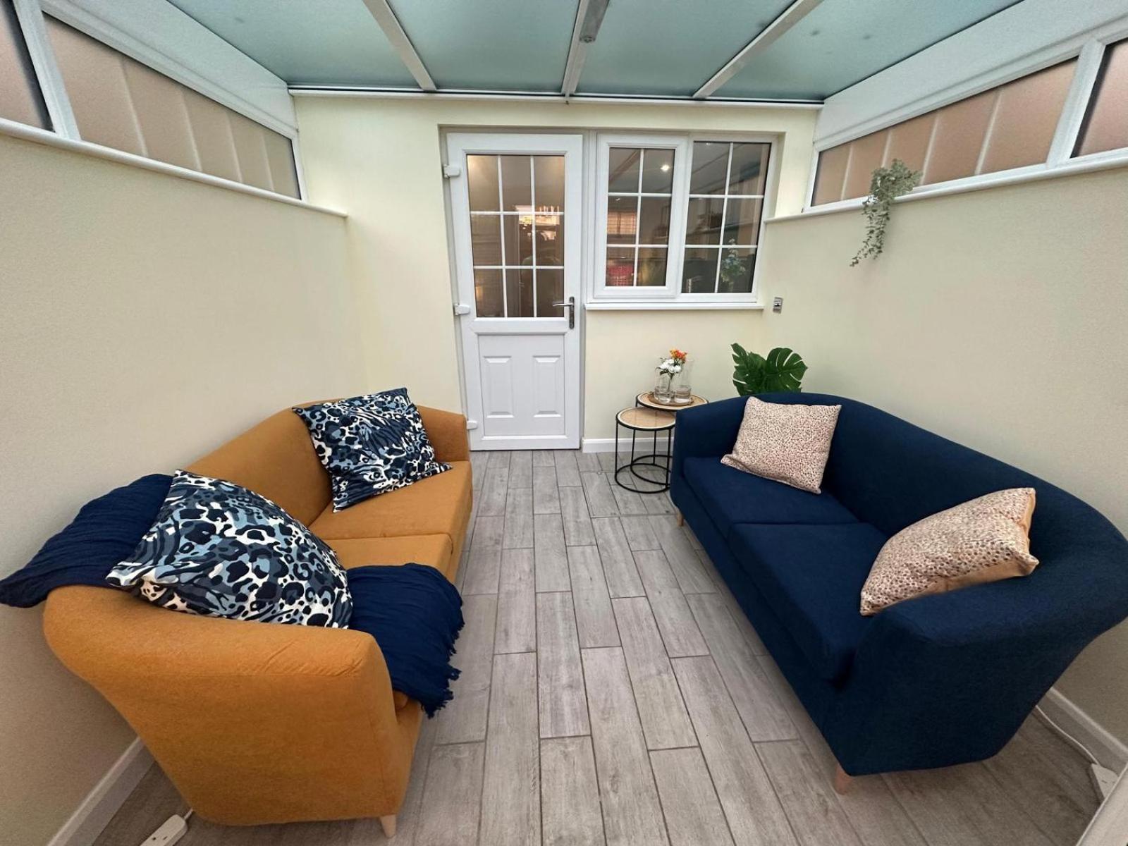 Rooms In Stylish House Milton Keynes Extérieur photo