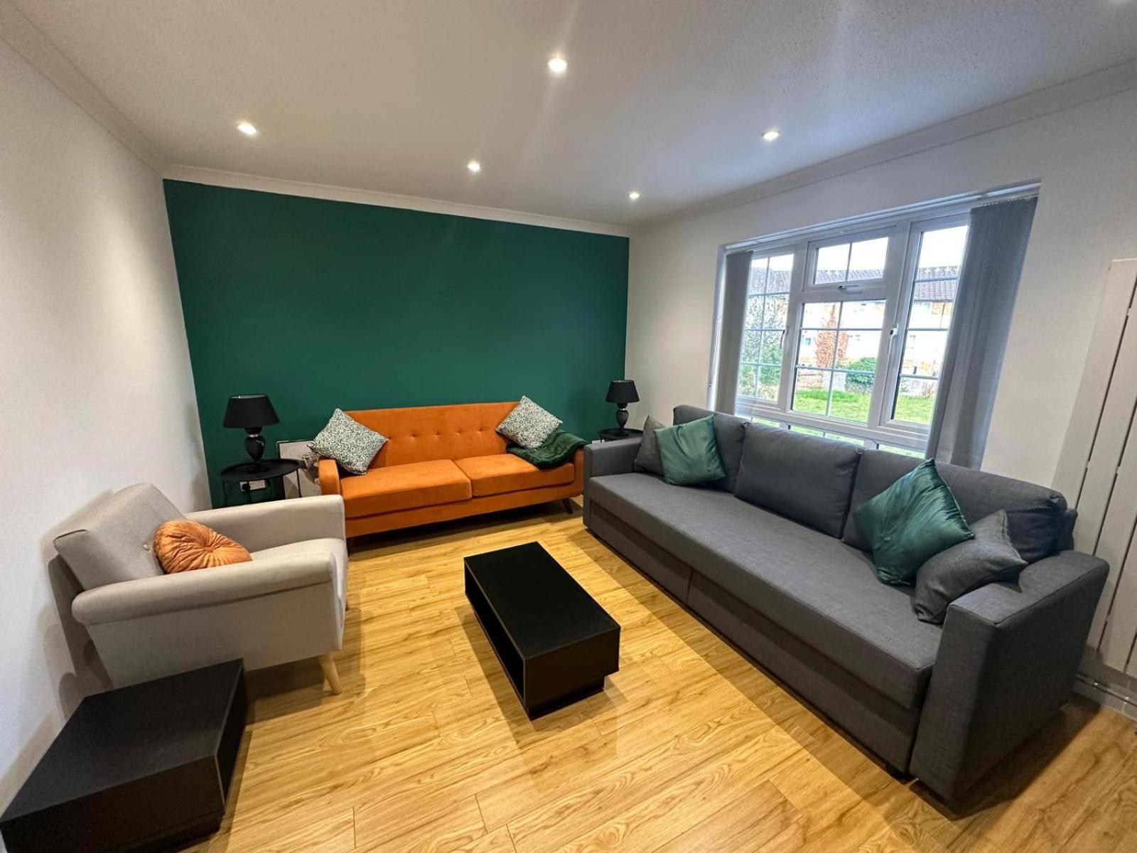 Rooms In Stylish House Milton Keynes Extérieur photo